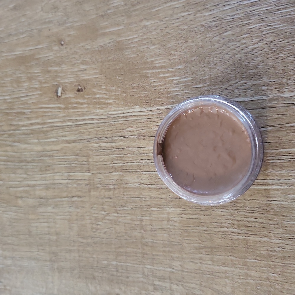 Ben Nye Lash Shadow Cream TAUPE - Picture 4 of 4